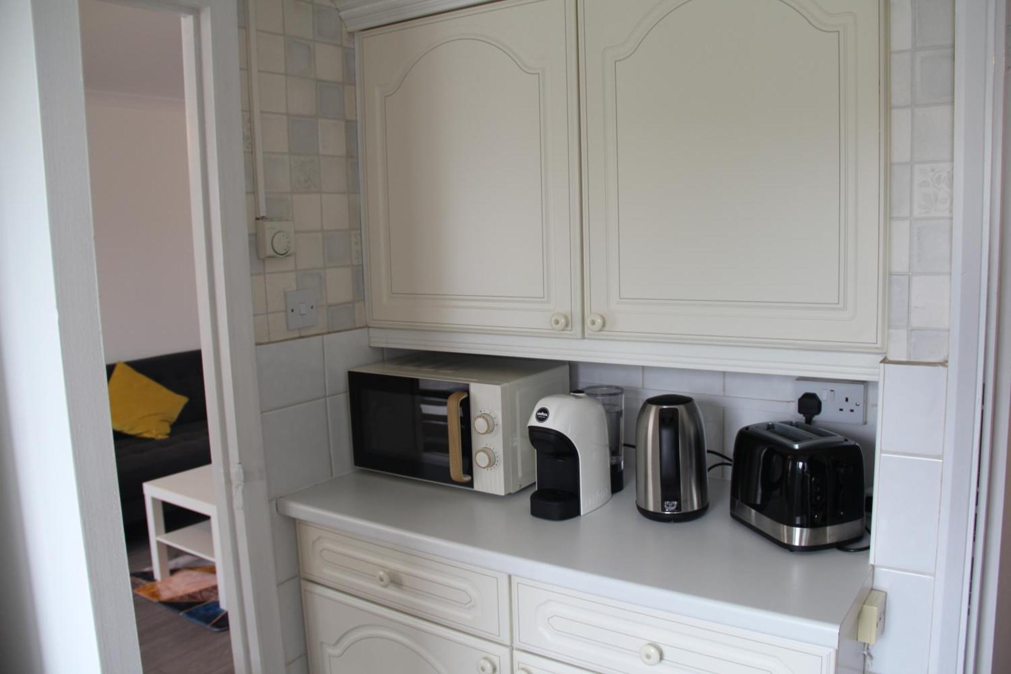 Coolfin House-Close To Excel, Contractors, Relocators, Paid Parking Villa London Exterior photo
